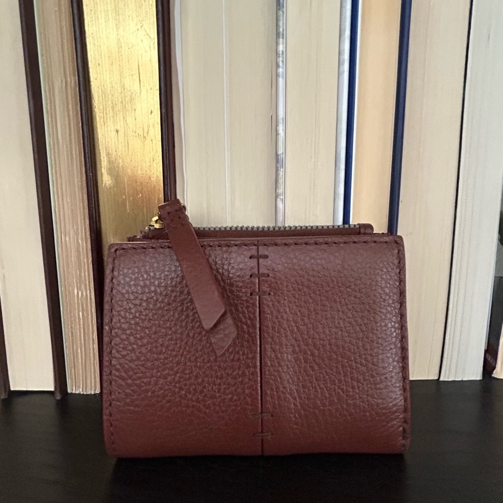 American Leather Co - Cleveland Bifold Leather Wallet in Cordovan color